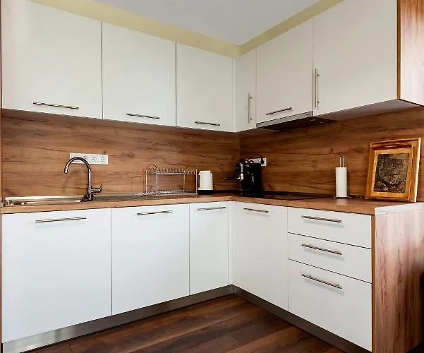 маринови Villa *