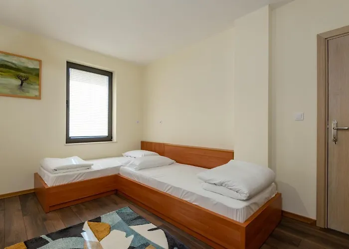 Villa маринови